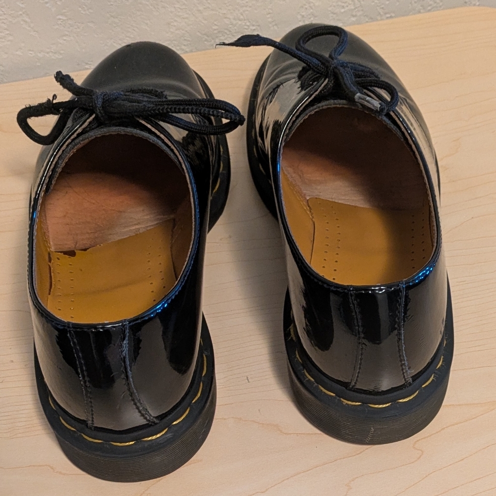 Dr Martens Classic Black Leather Shoes - Picture 7 of 10